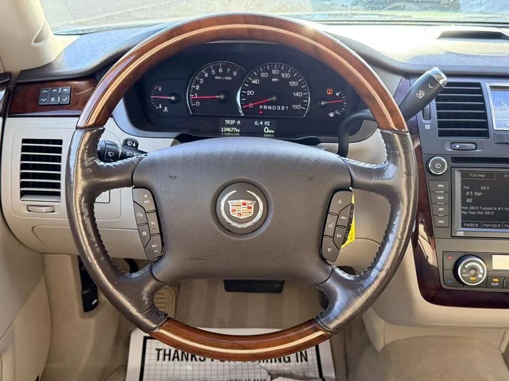 2007 Cadillac DTS Luxury II photo 30