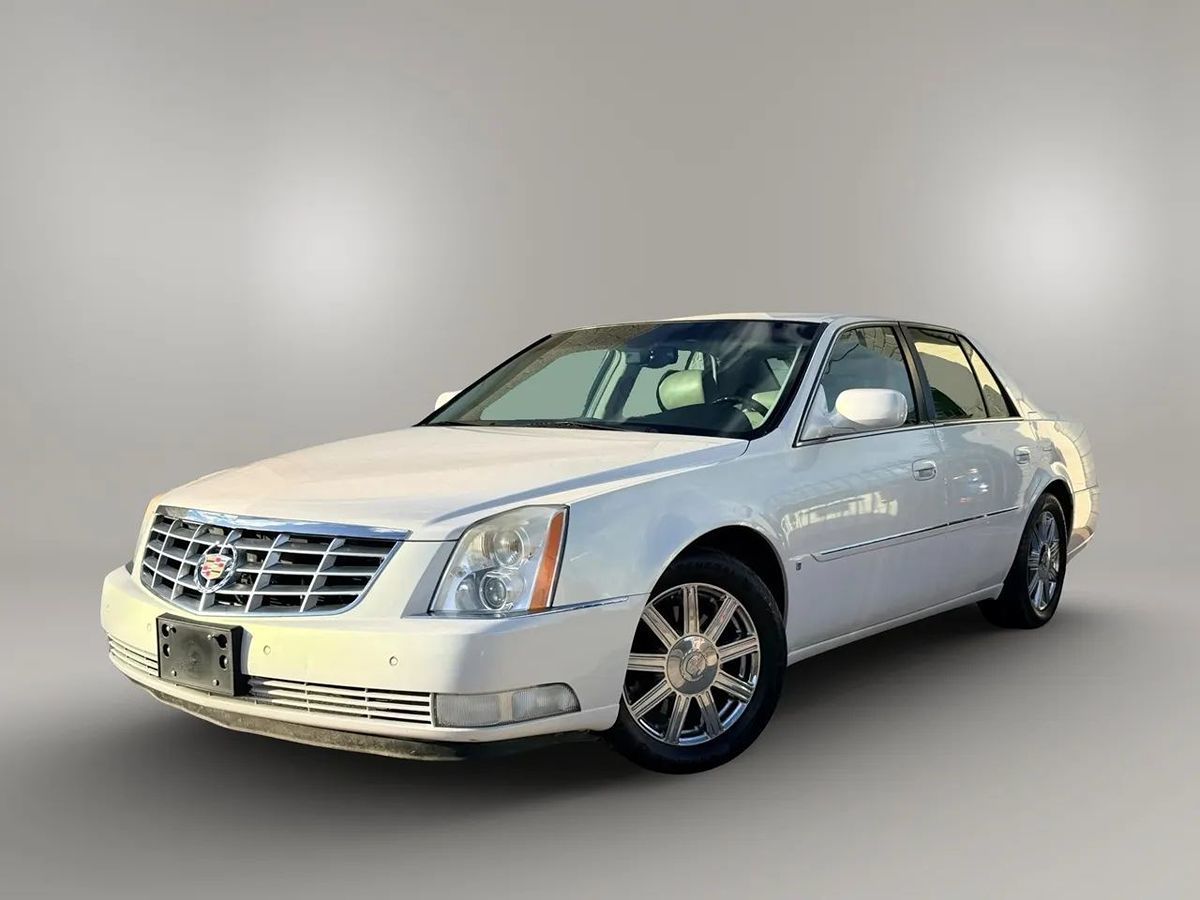 2007 Cadillac DTS Luxury II photo 9