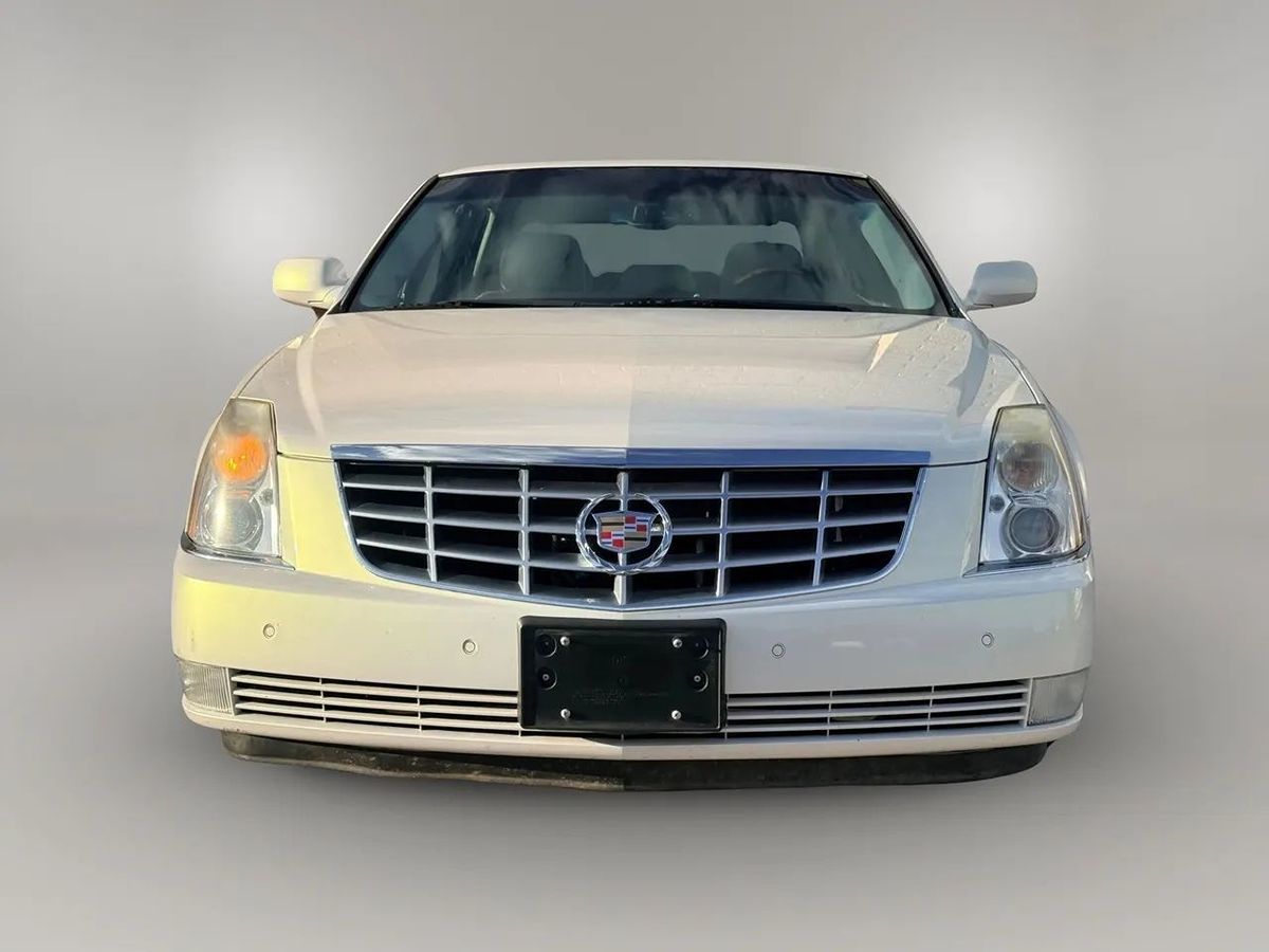 2007 Cadillac DTS Luxury II photo 14
