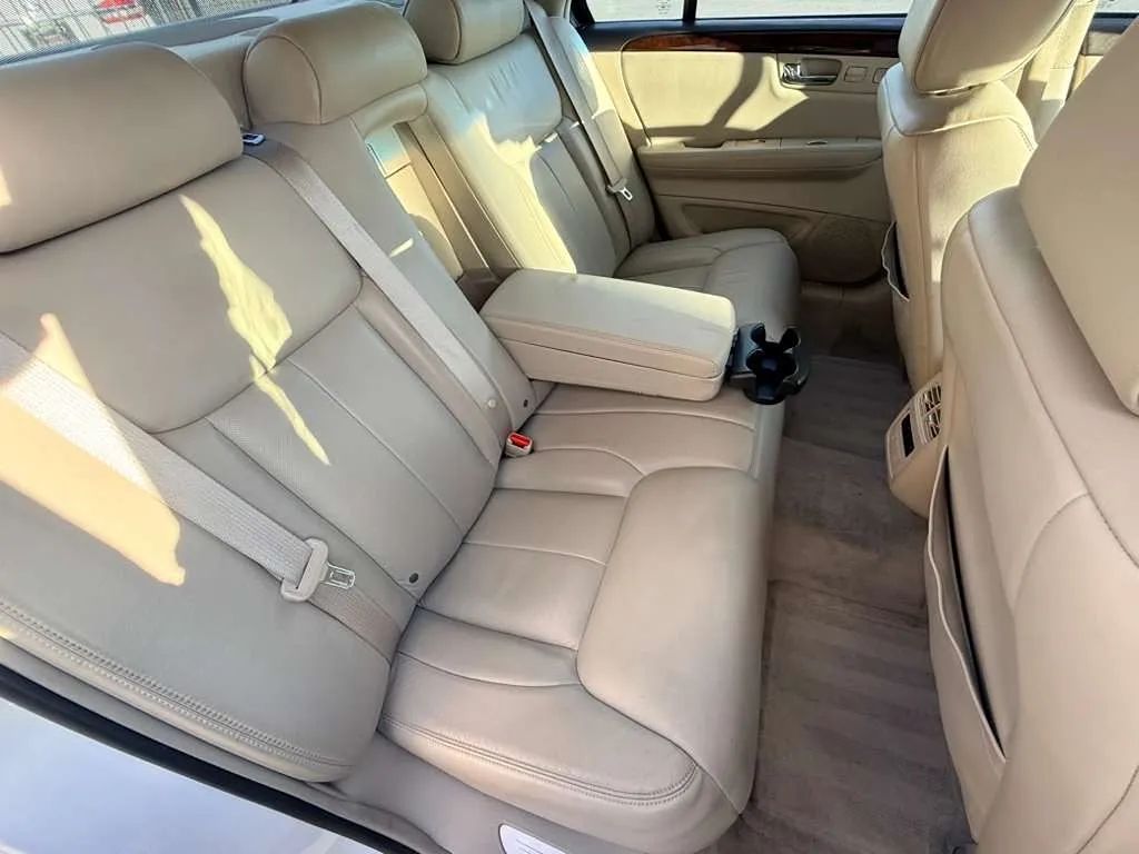 2007 Cadillac DTS Luxury II photo 45