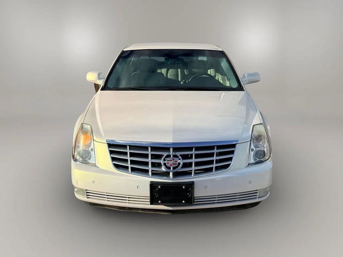2007 Cadillac DTS Luxury II photo 12