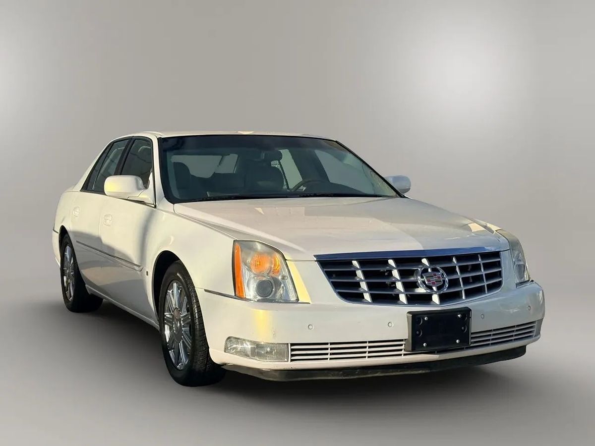 2007 Cadillac DTS Luxury II photo 6