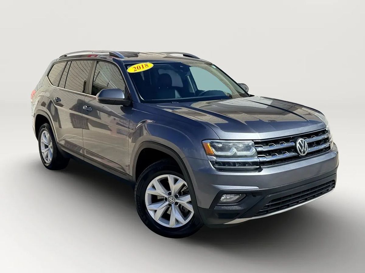 2018 Volkswagen Atlas SE photo 2