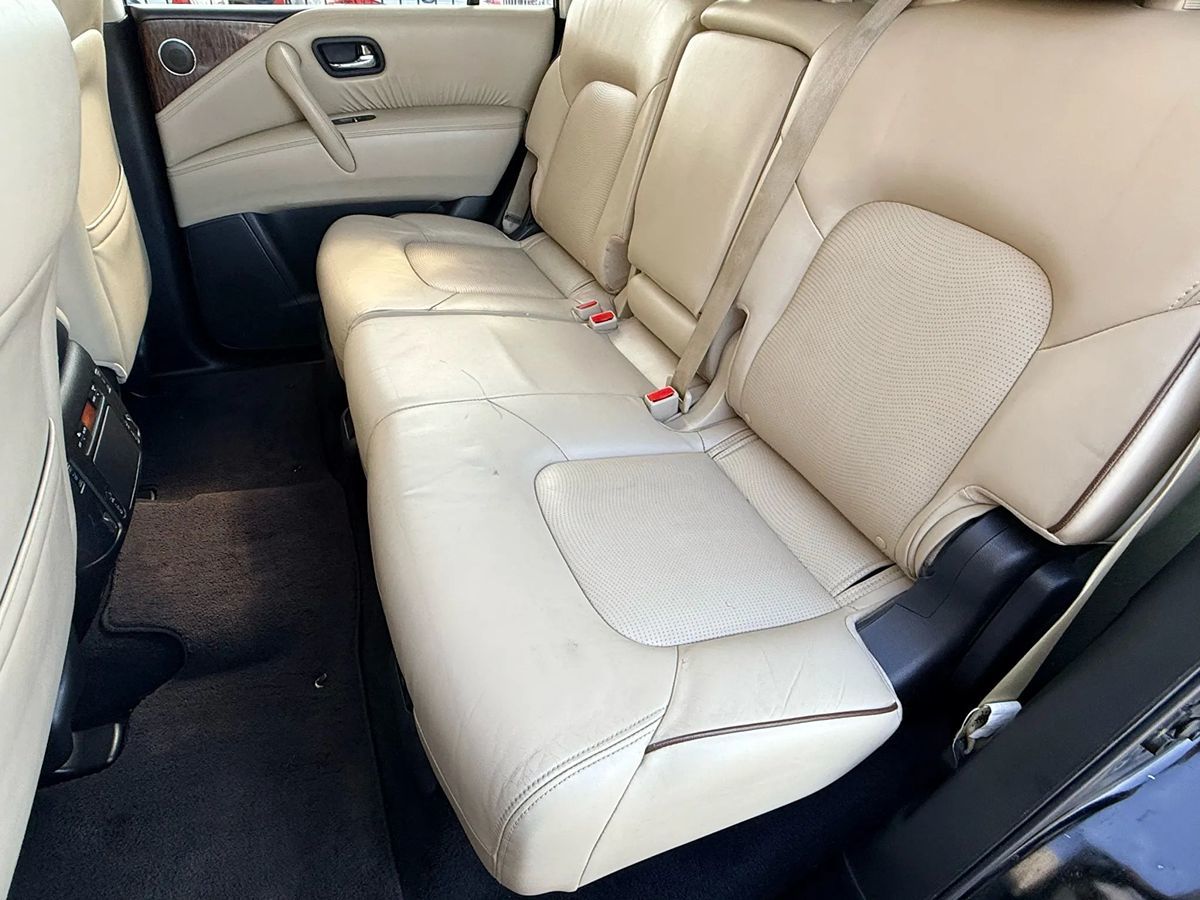 2018 Nissan Armada Platinum photo 39