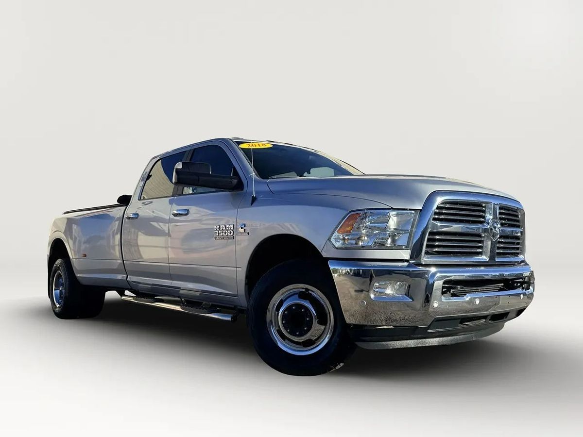 2018 Ram 3500 Big Horn photo 4