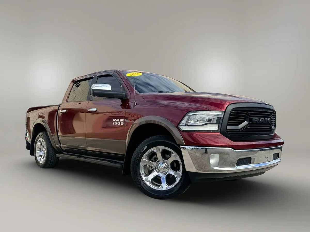 2018 Ram 1500 Laramie photo 2