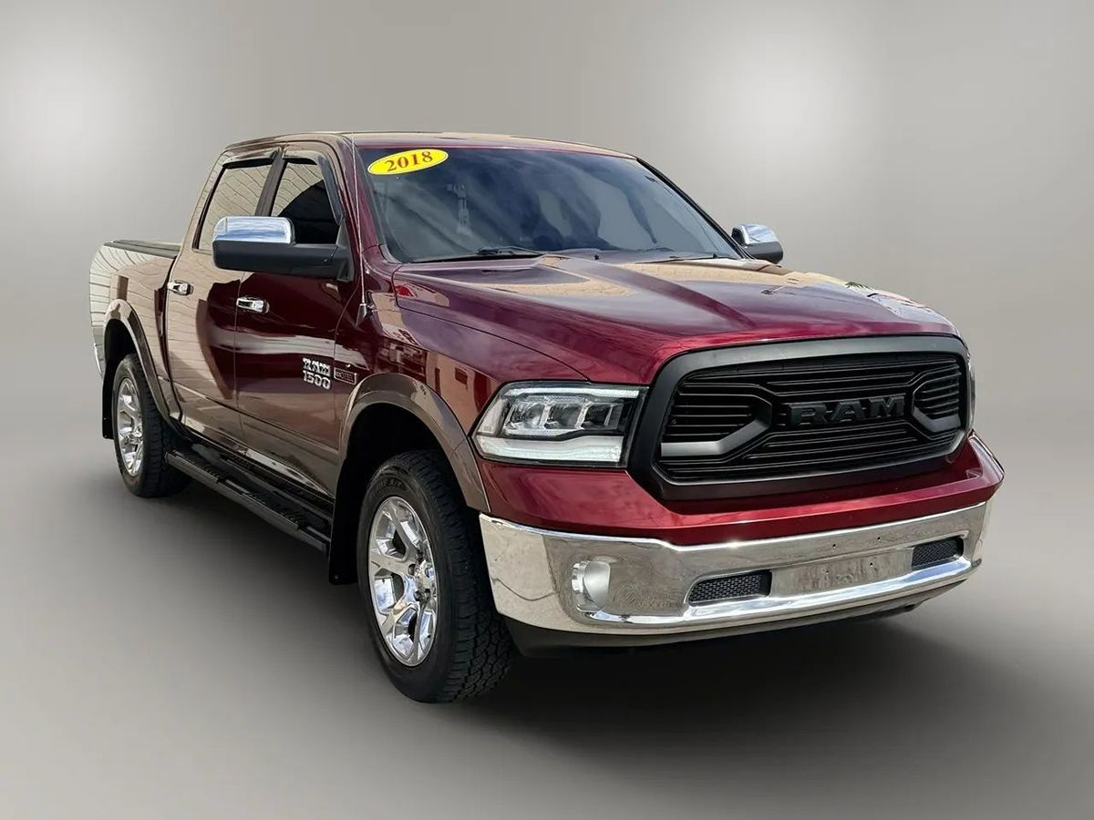2018 Ram 1500 Laramie photo 3