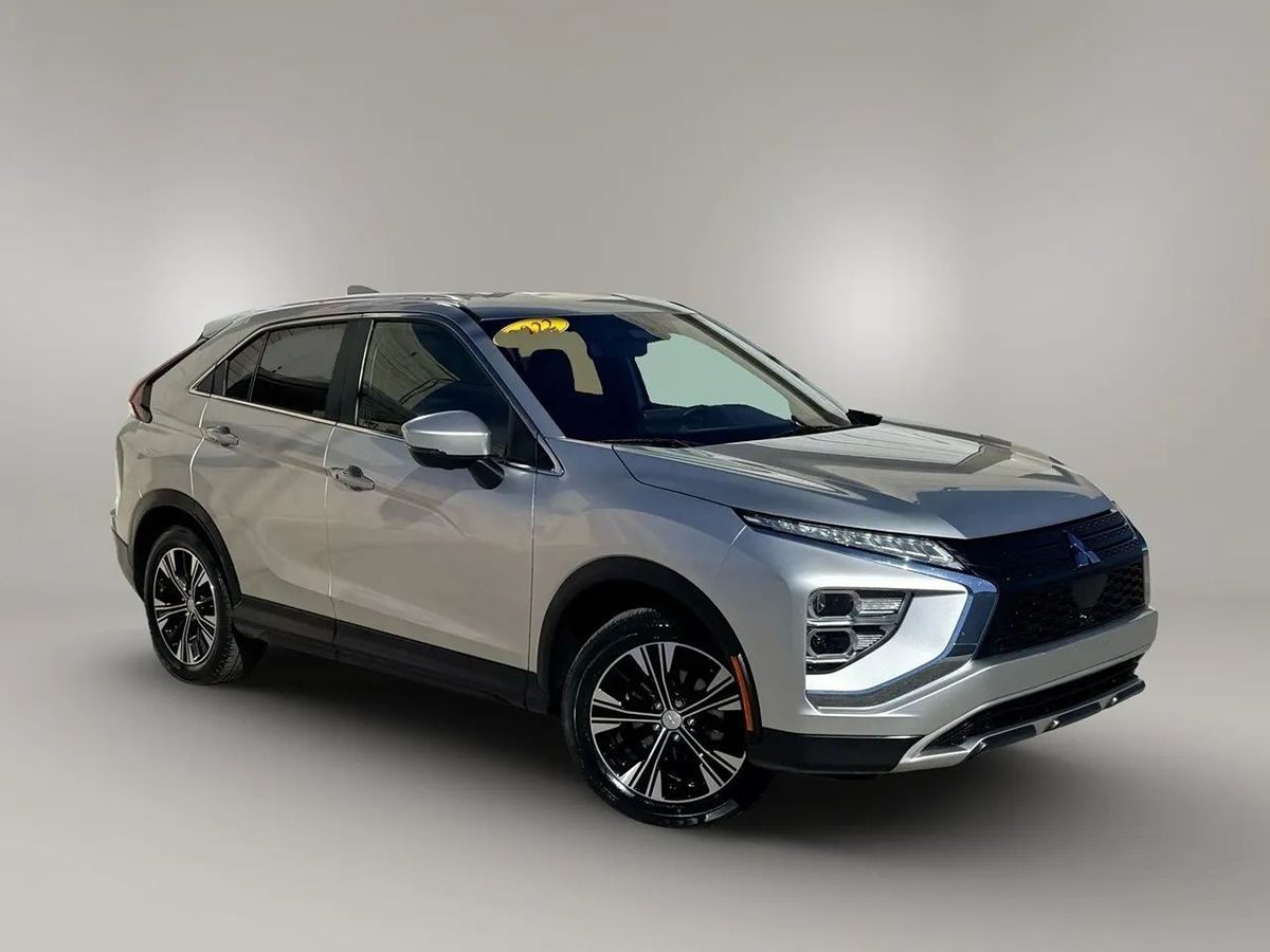 2022 Mitsubishi Eclipse Cross photo 2