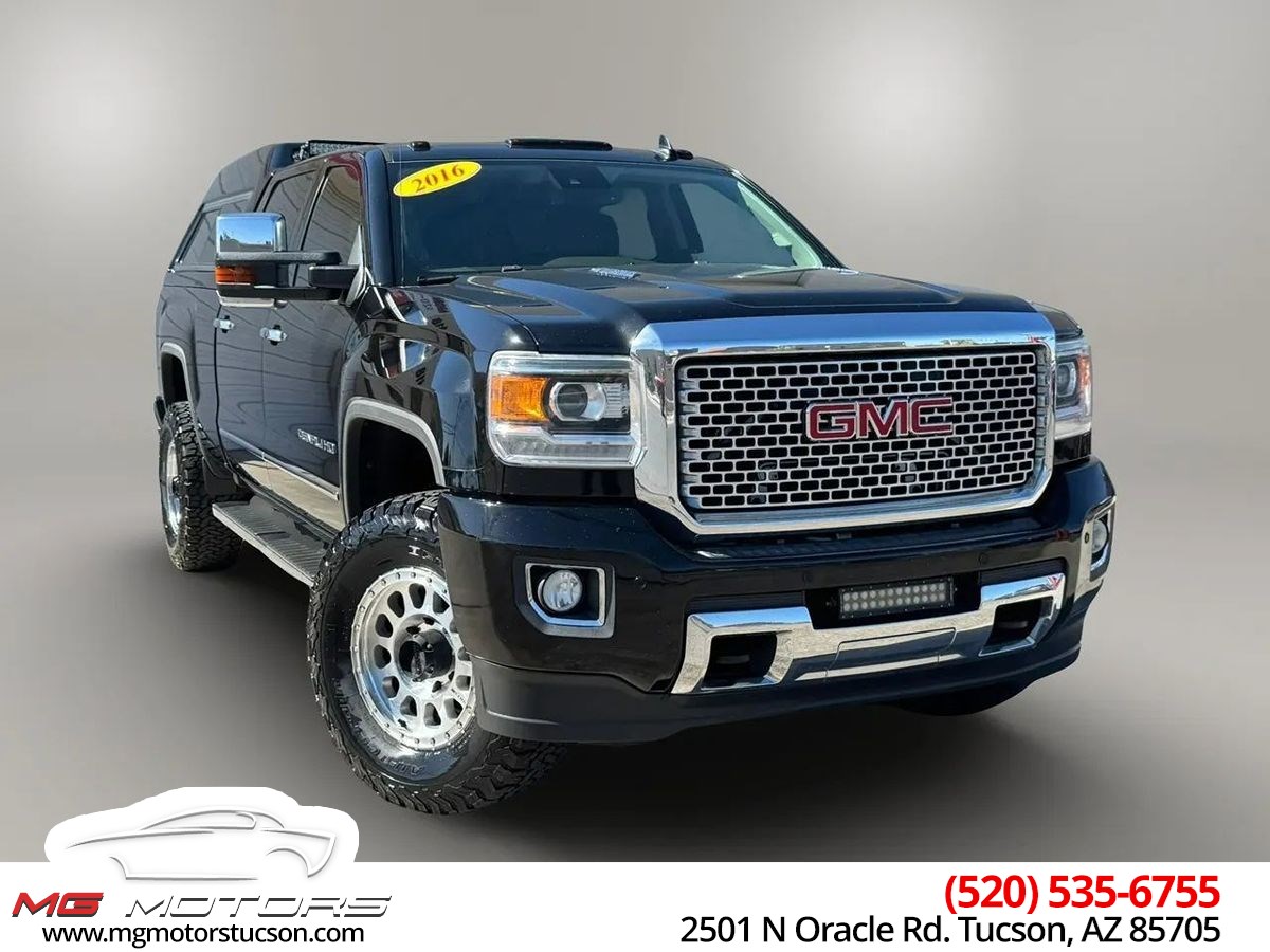 2016 GMC Sierra 4WD Crew Cab Standard Box Denali's photo