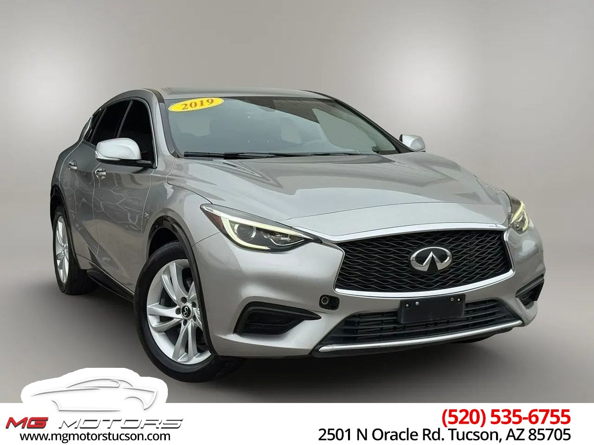 2019 INFINITI QX30 Pure's photo