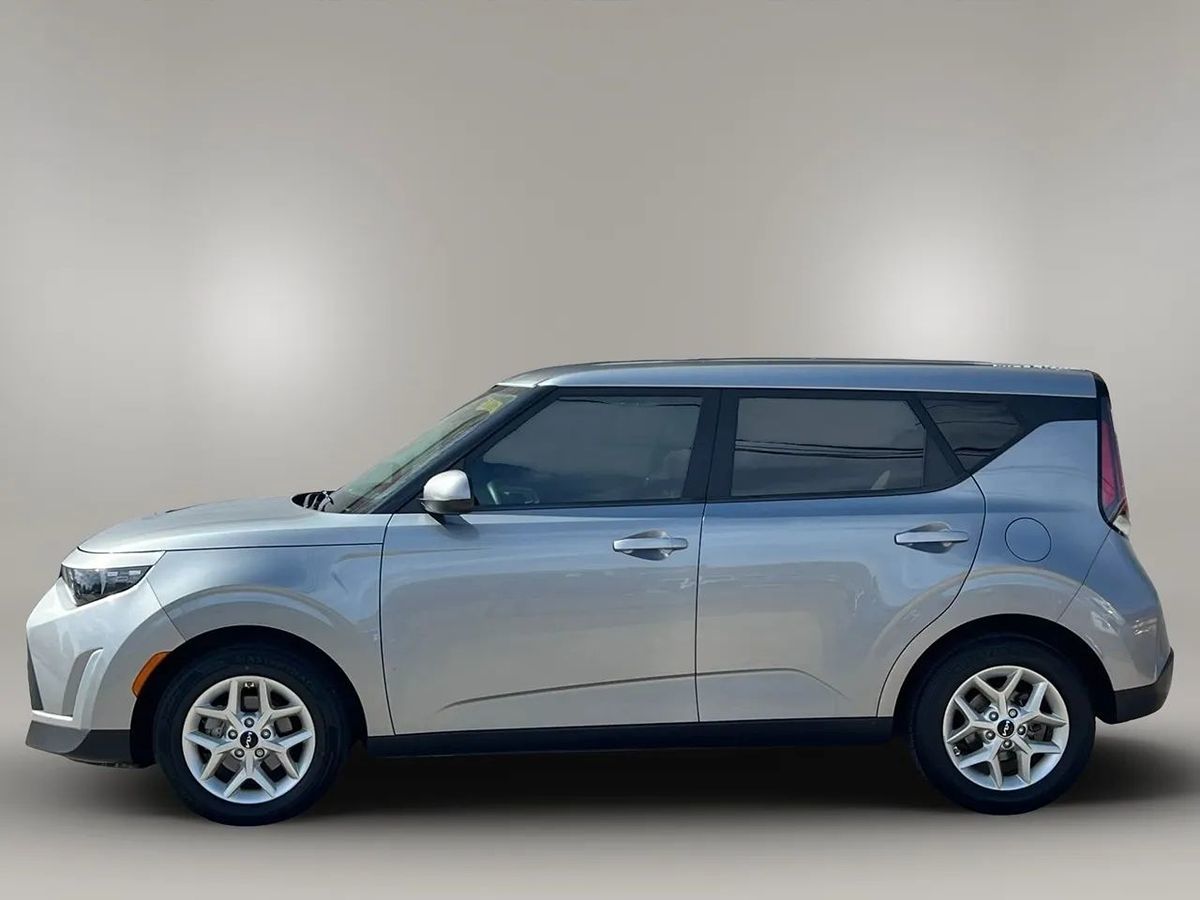 Photo 12 of this Kia Soul