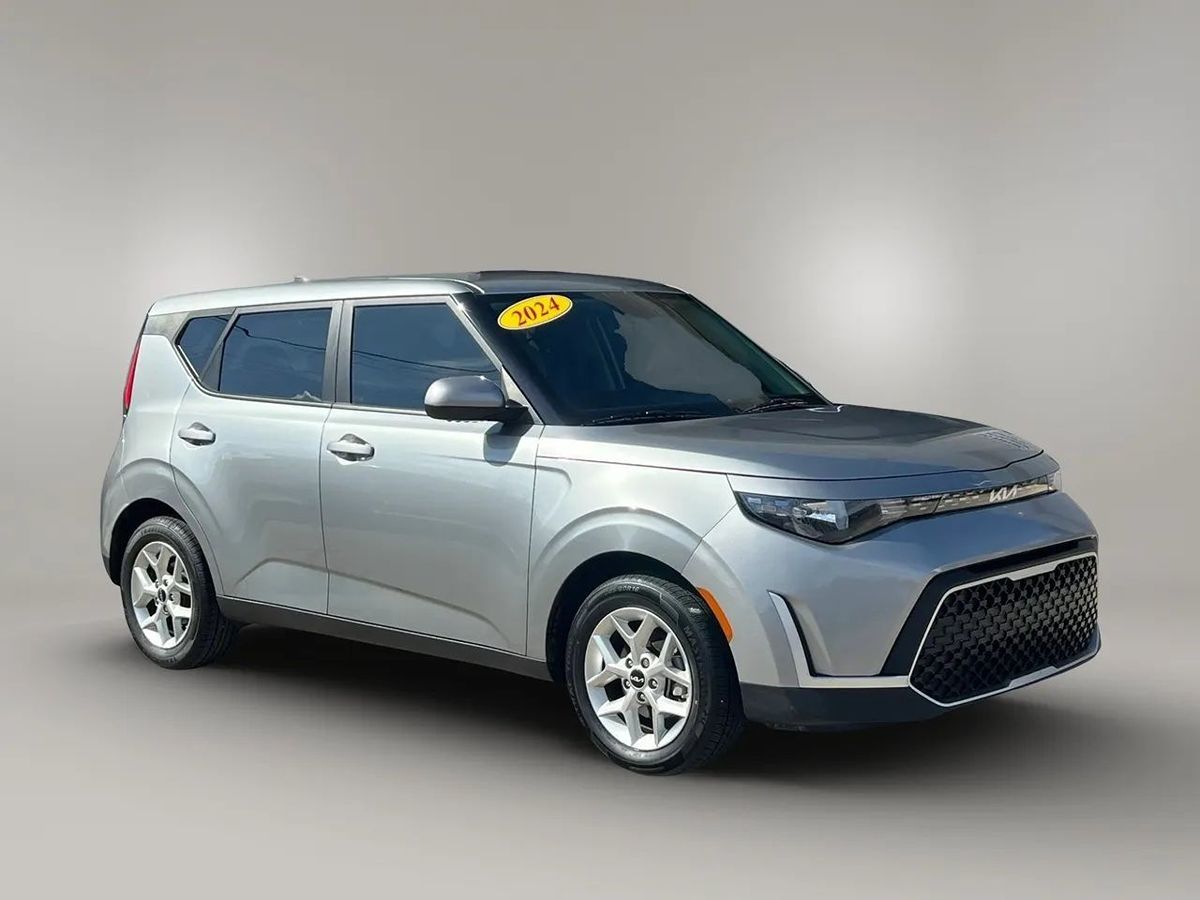 Photo 16 of this Kia Soul