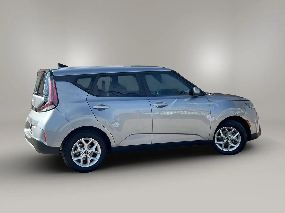 Photo 20 of this Kia Soul