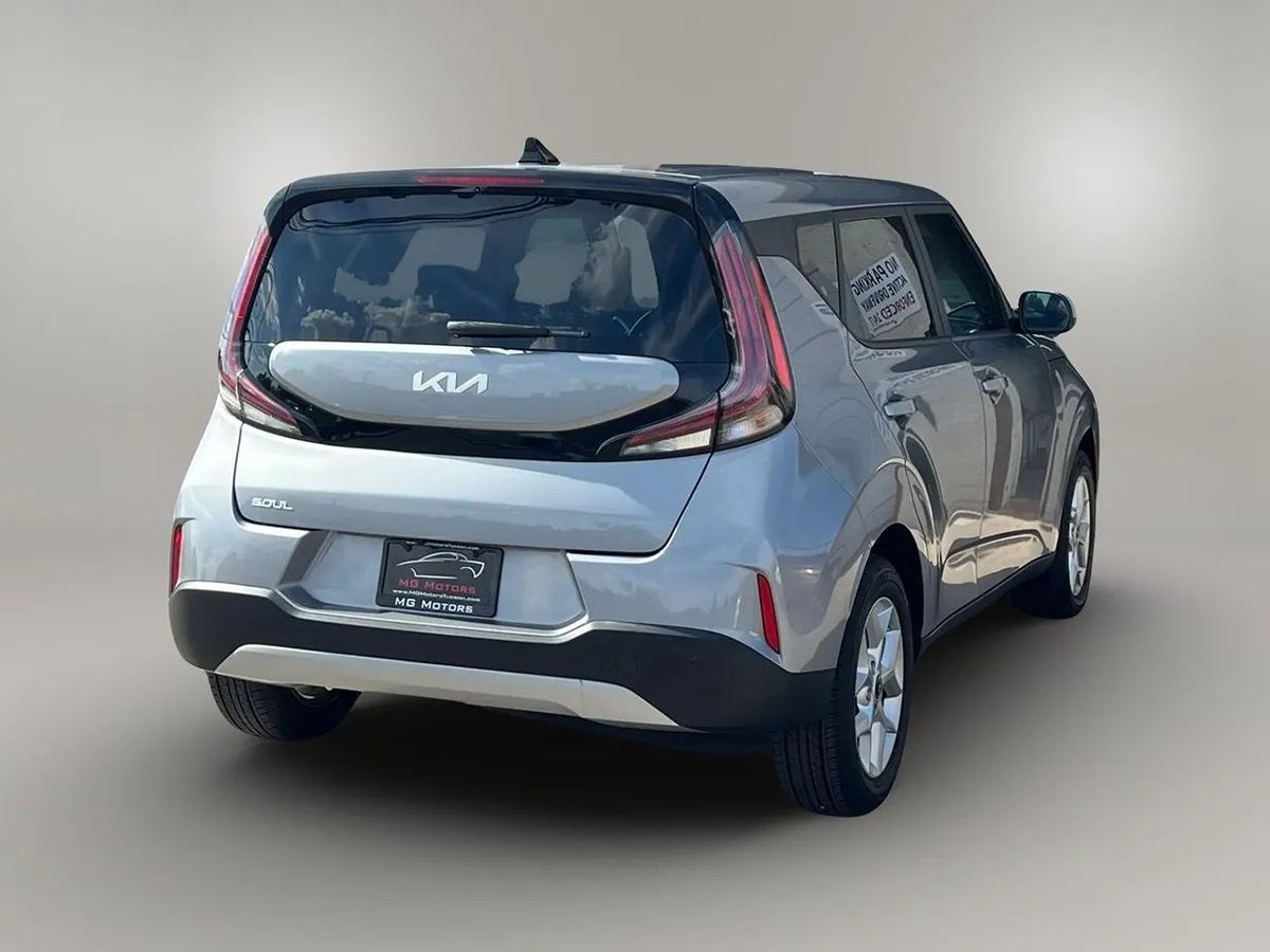 Photo 27 of this Kia Soul
