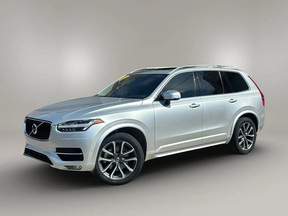 Photo 10 of this Volvo XC90