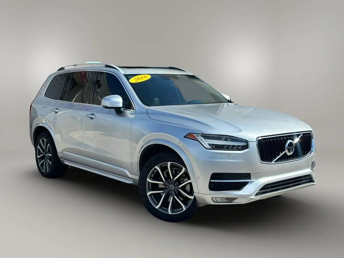 Photo 2 of this Volvo XC90