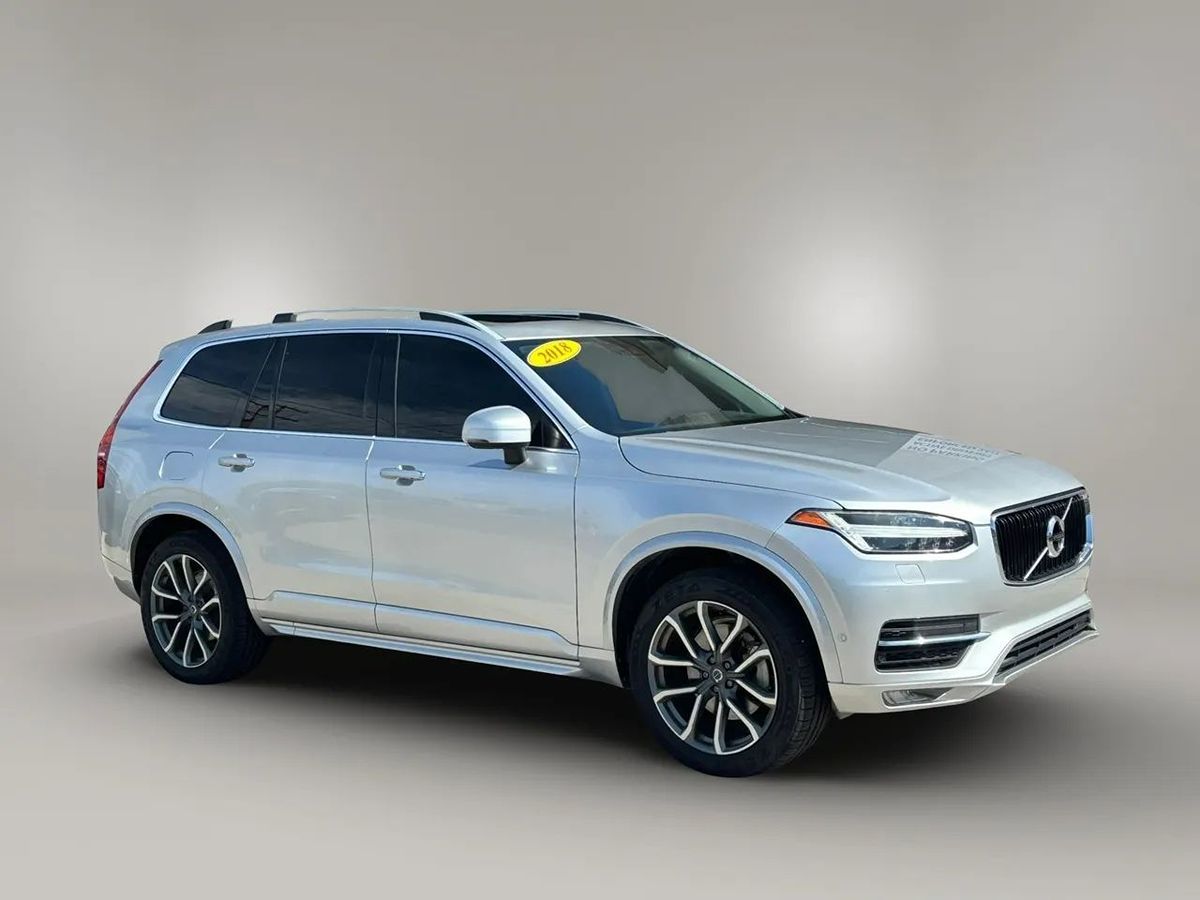 Photo 17 of this Volvo XC90