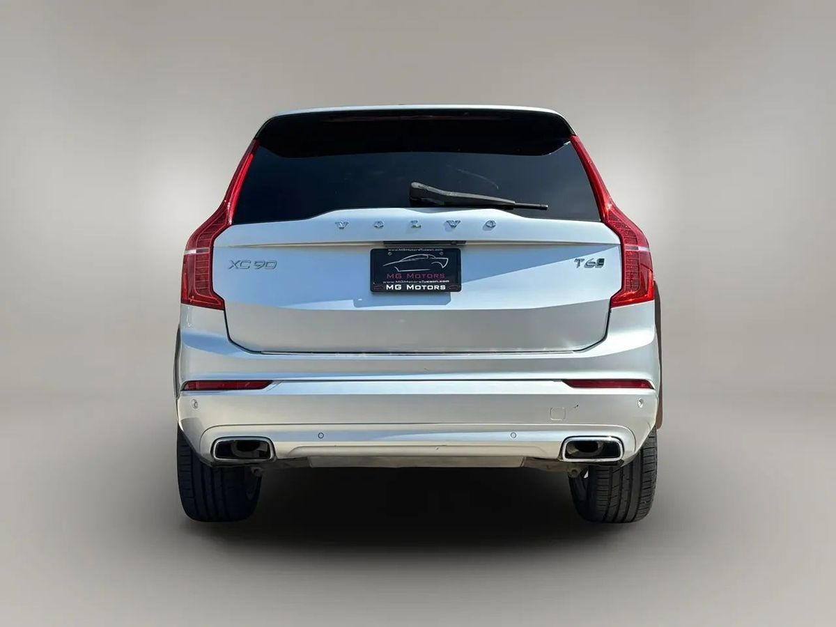 Photo 26 of this Volvo XC90