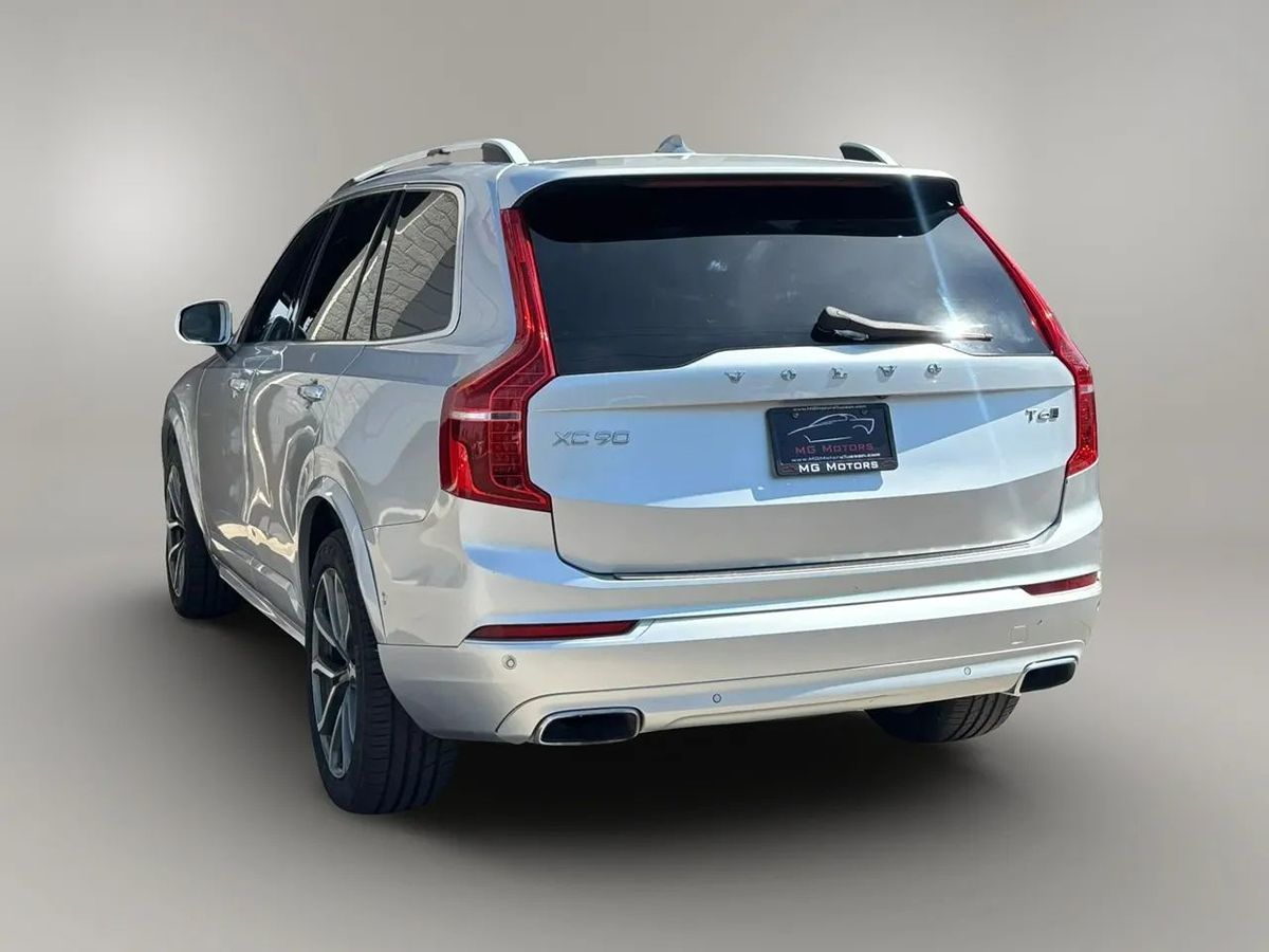 Photo 29 of this Volvo XC90