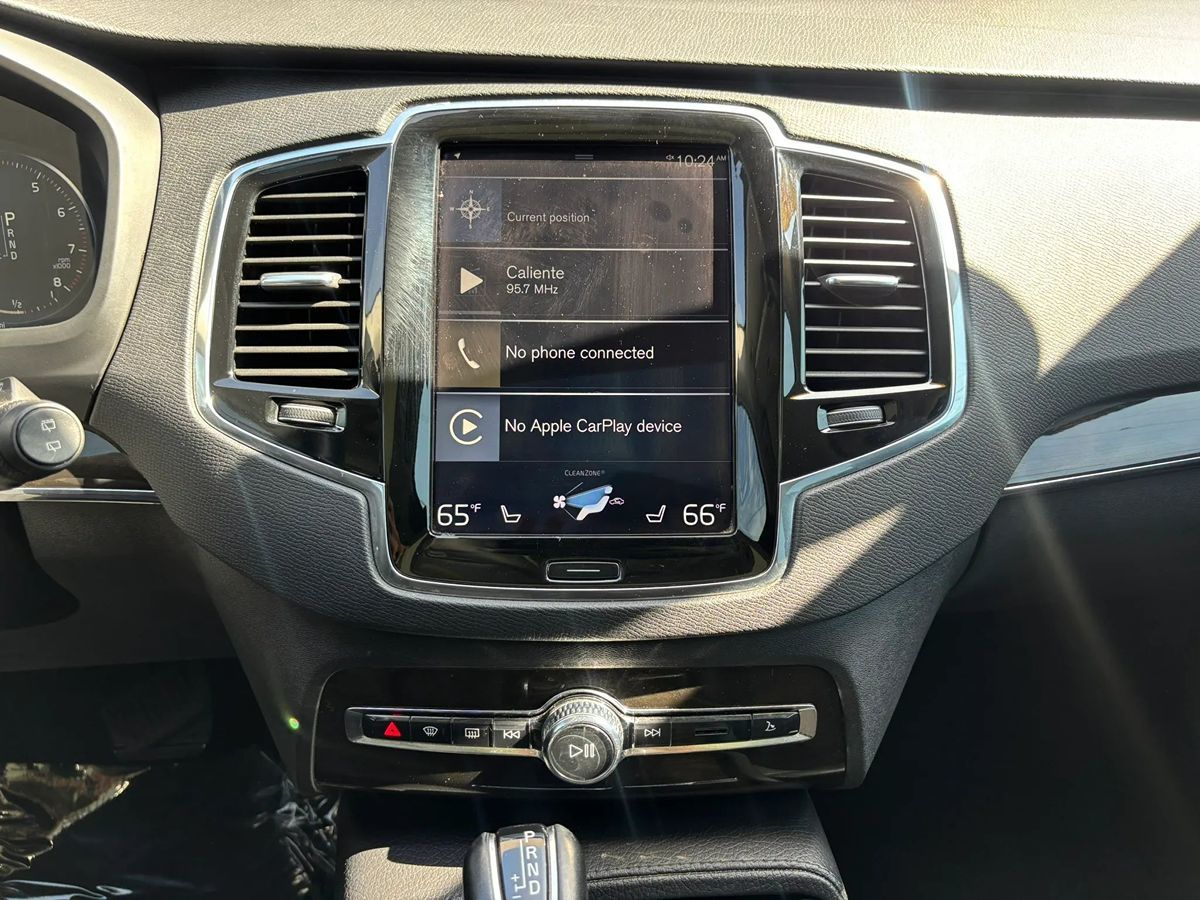 Photo 49 of this Volvo XC90