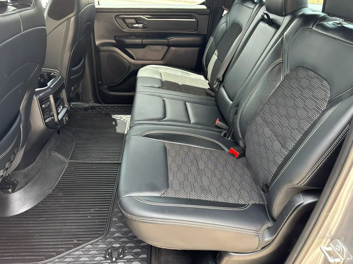Photo 37 of this Ram 1500
