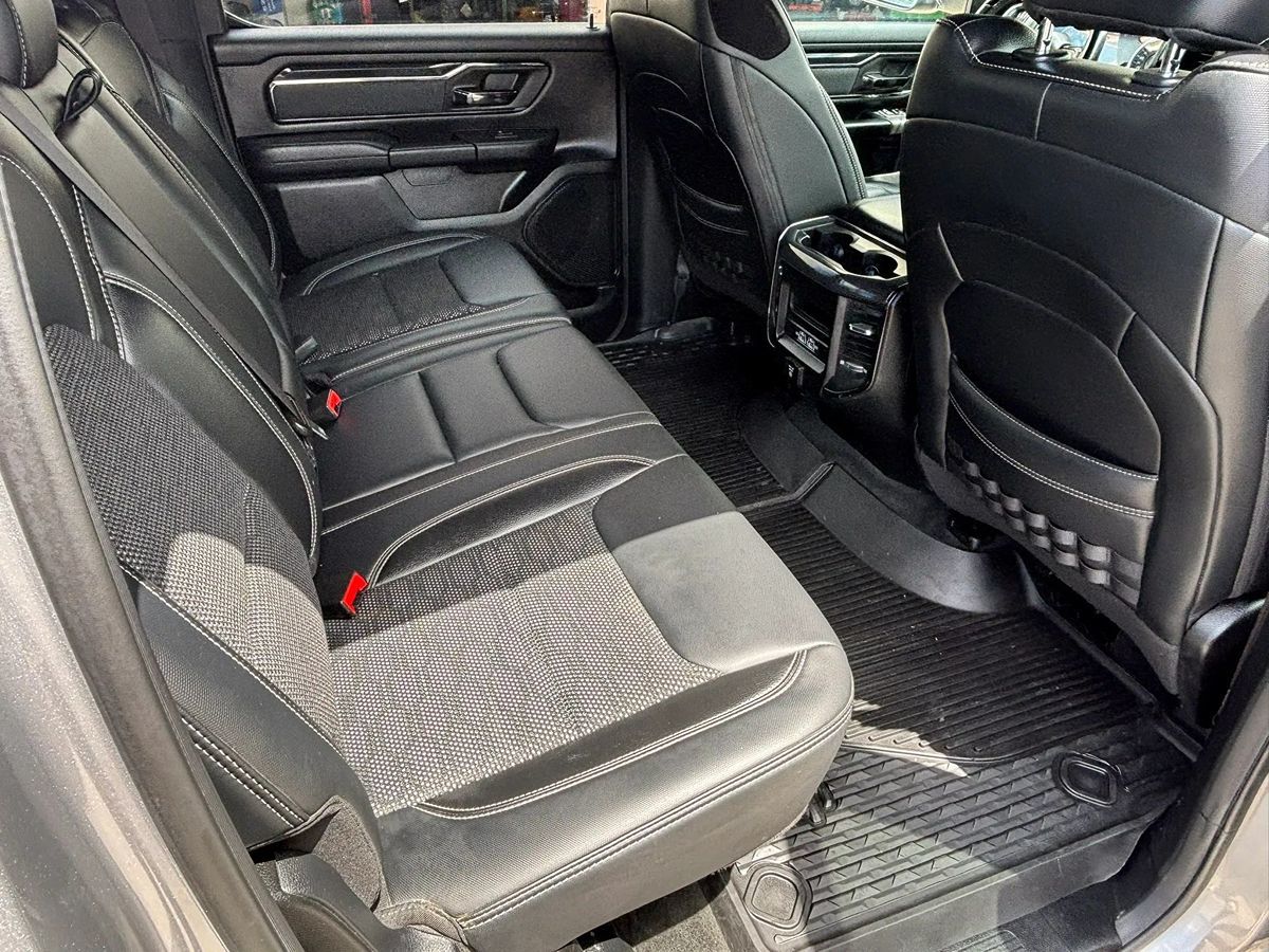 Photo 39 of this Ram 1500