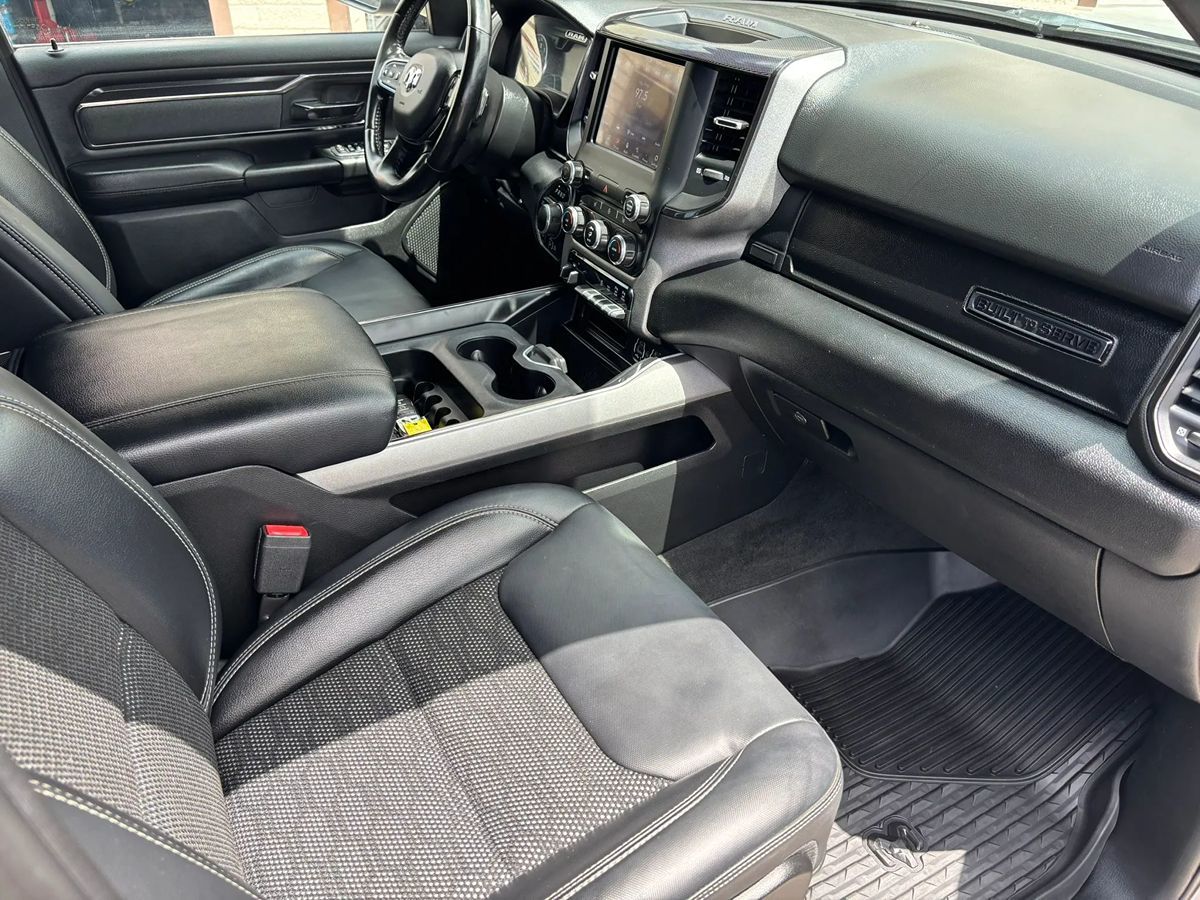 Photo 42 of this Ram 1500
