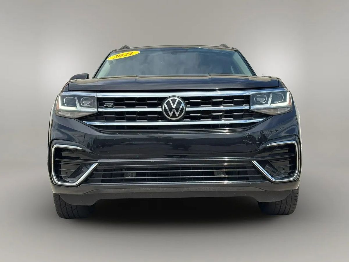 Photo 6 of this Volkswagen Atlas