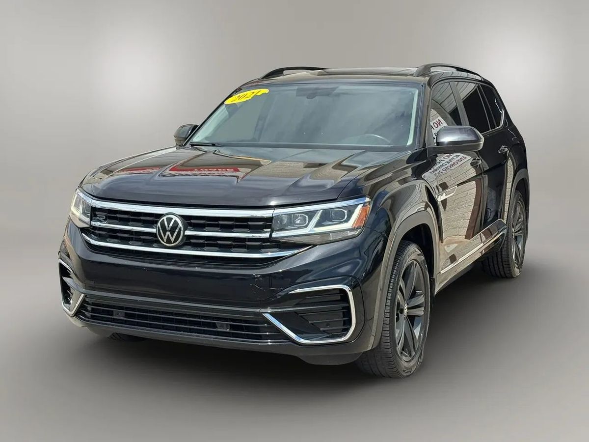 Photo 7 of this Volkswagen Atlas