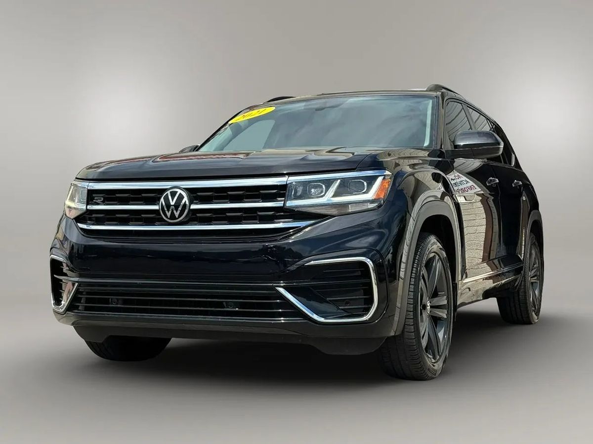 Photo 8 of this Volkswagen Atlas