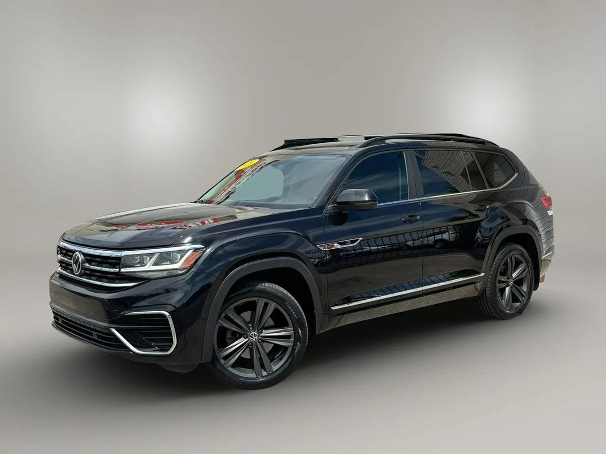 Photo 10 of this Volkswagen Atlas