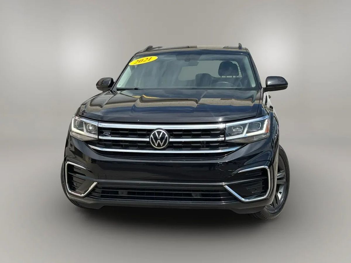 Photo 11 of this Volkswagen Atlas
