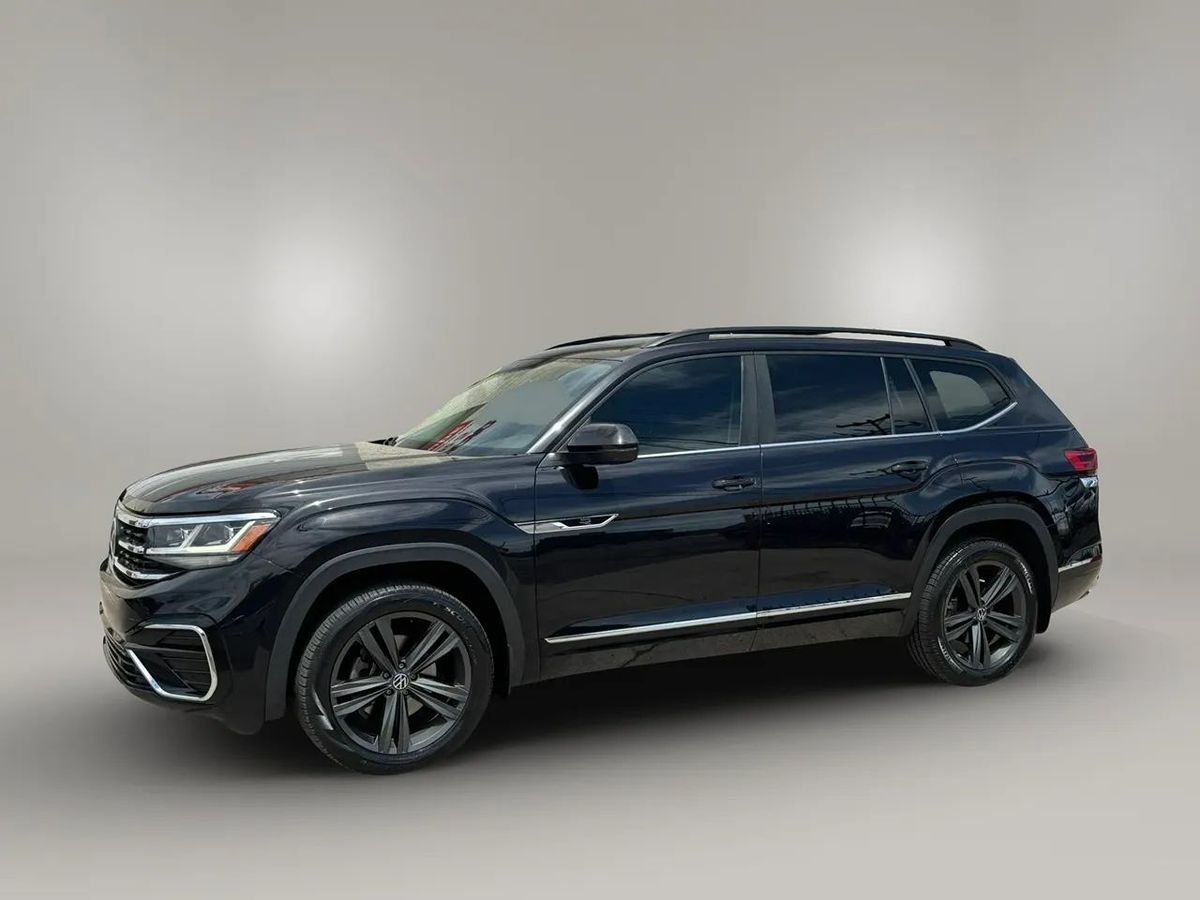 Photo 12 of this Volkswagen Atlas
