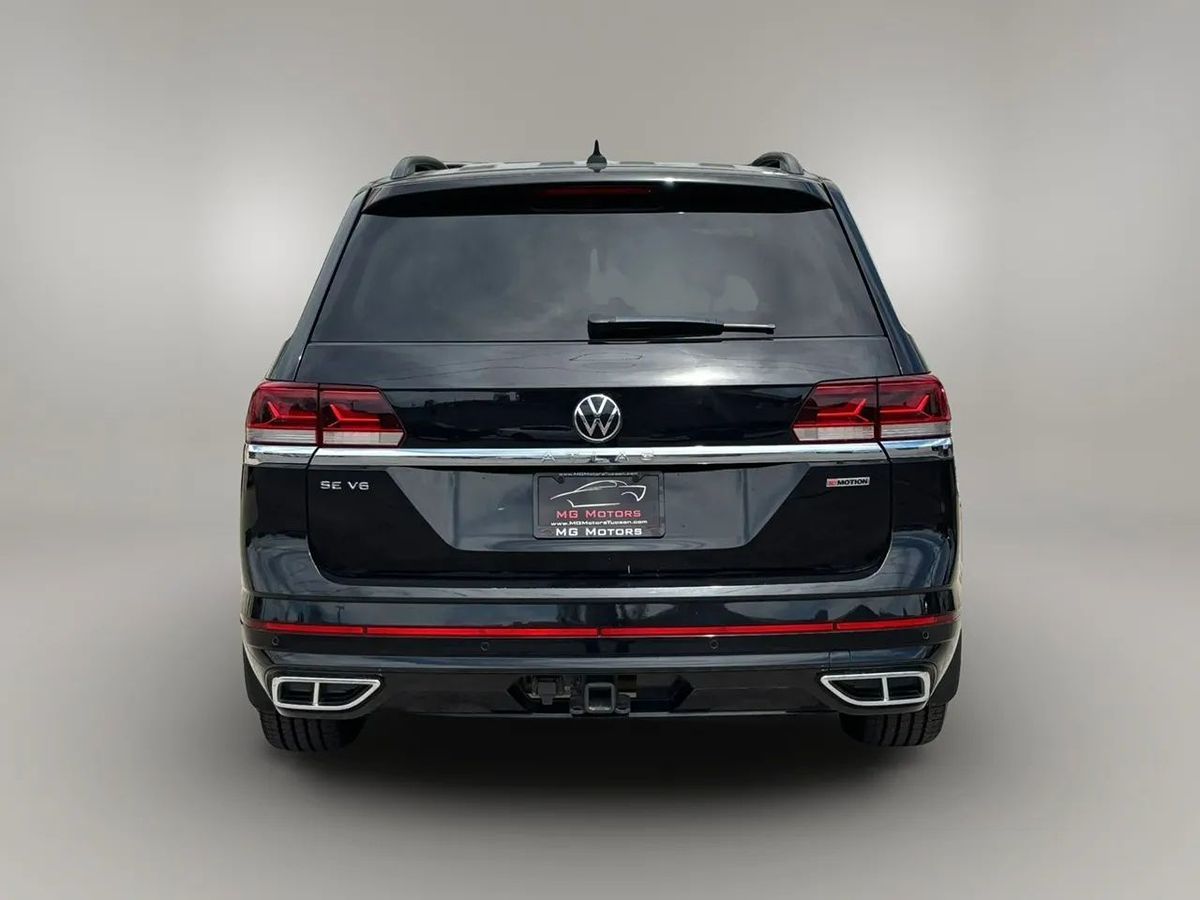 Photo 25 of this Volkswagen Atlas