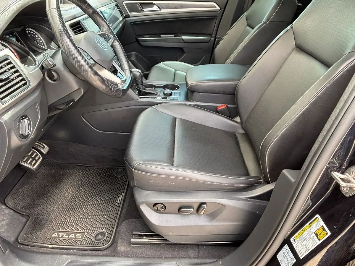 Photo 31 of this Volkswagen Atlas