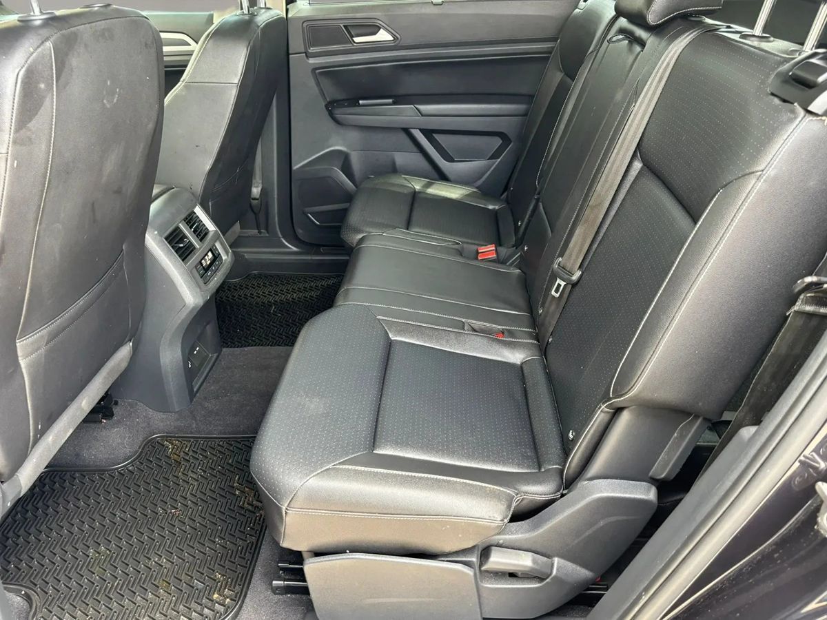 Photo 33 of this Volkswagen Atlas
