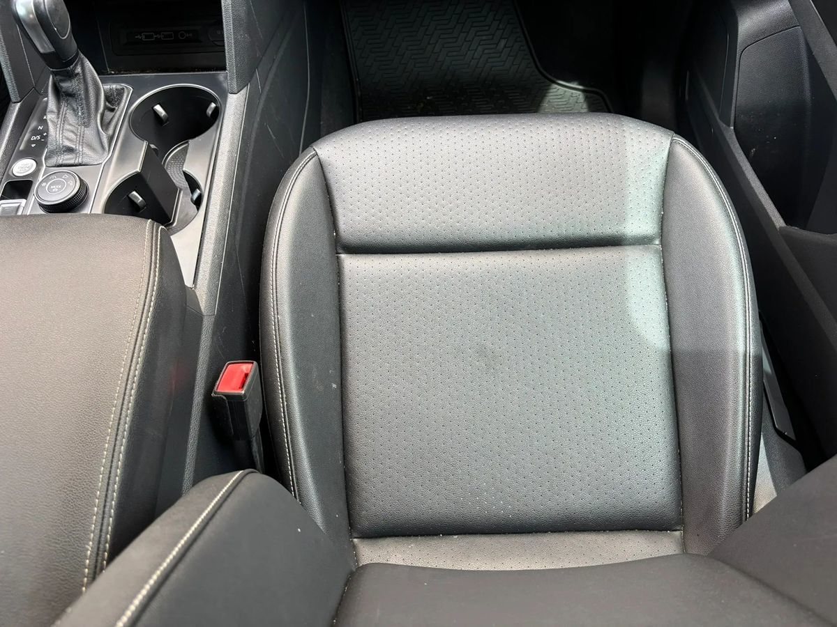 Photo 45 of this Volkswagen Atlas