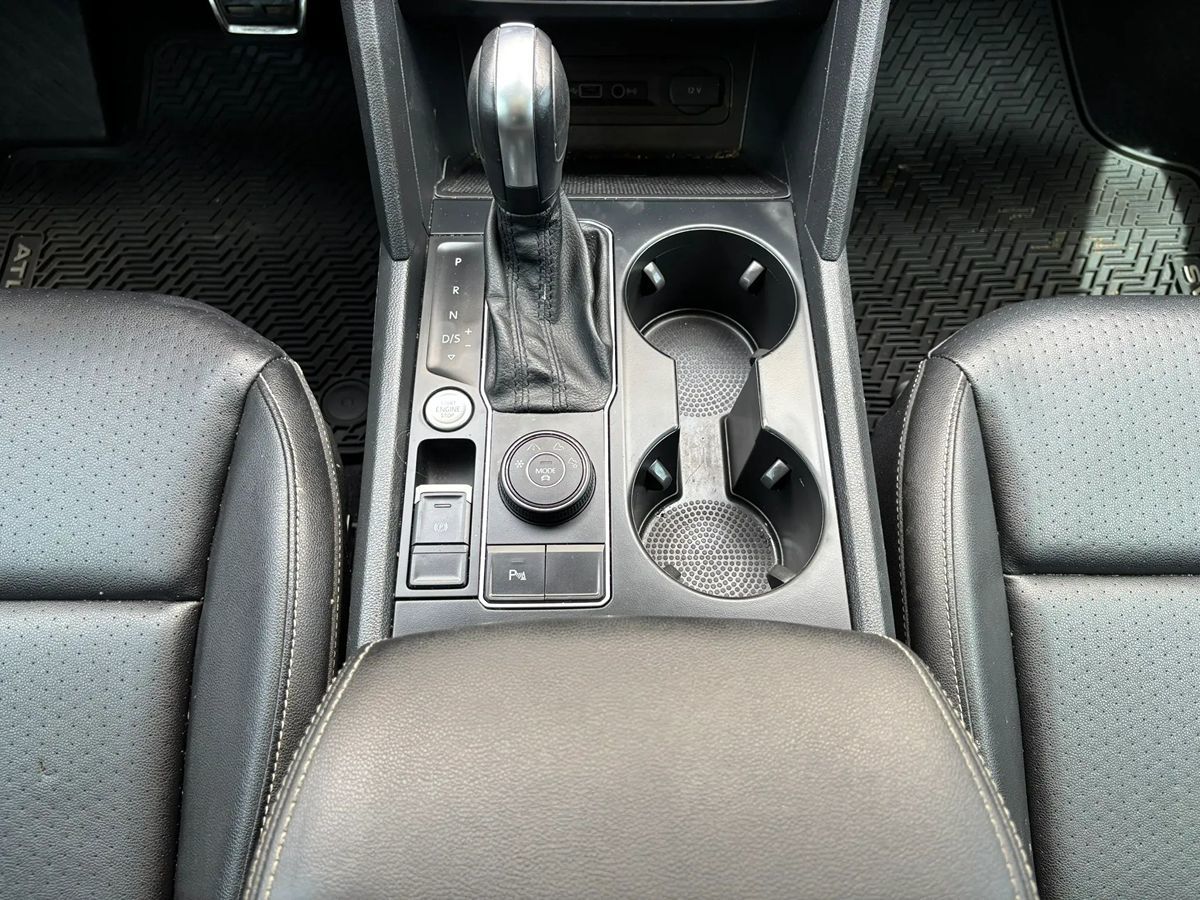 Photo 46 of this Volkswagen Atlas