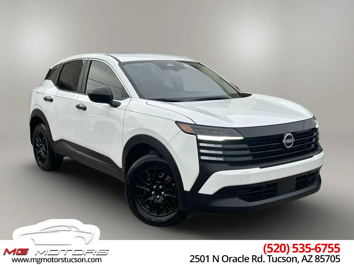 2025 Nissan Kicks S