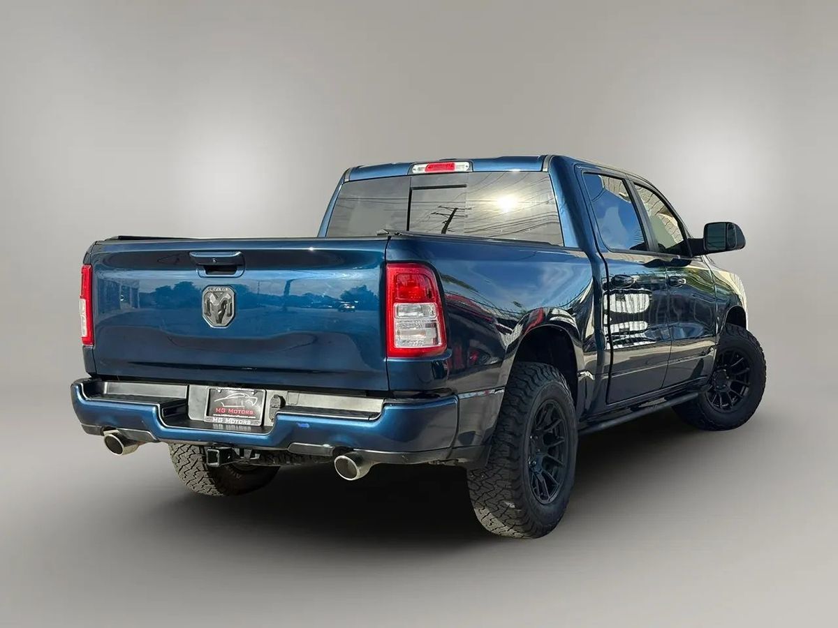 Photo 16 of this Ram 1500