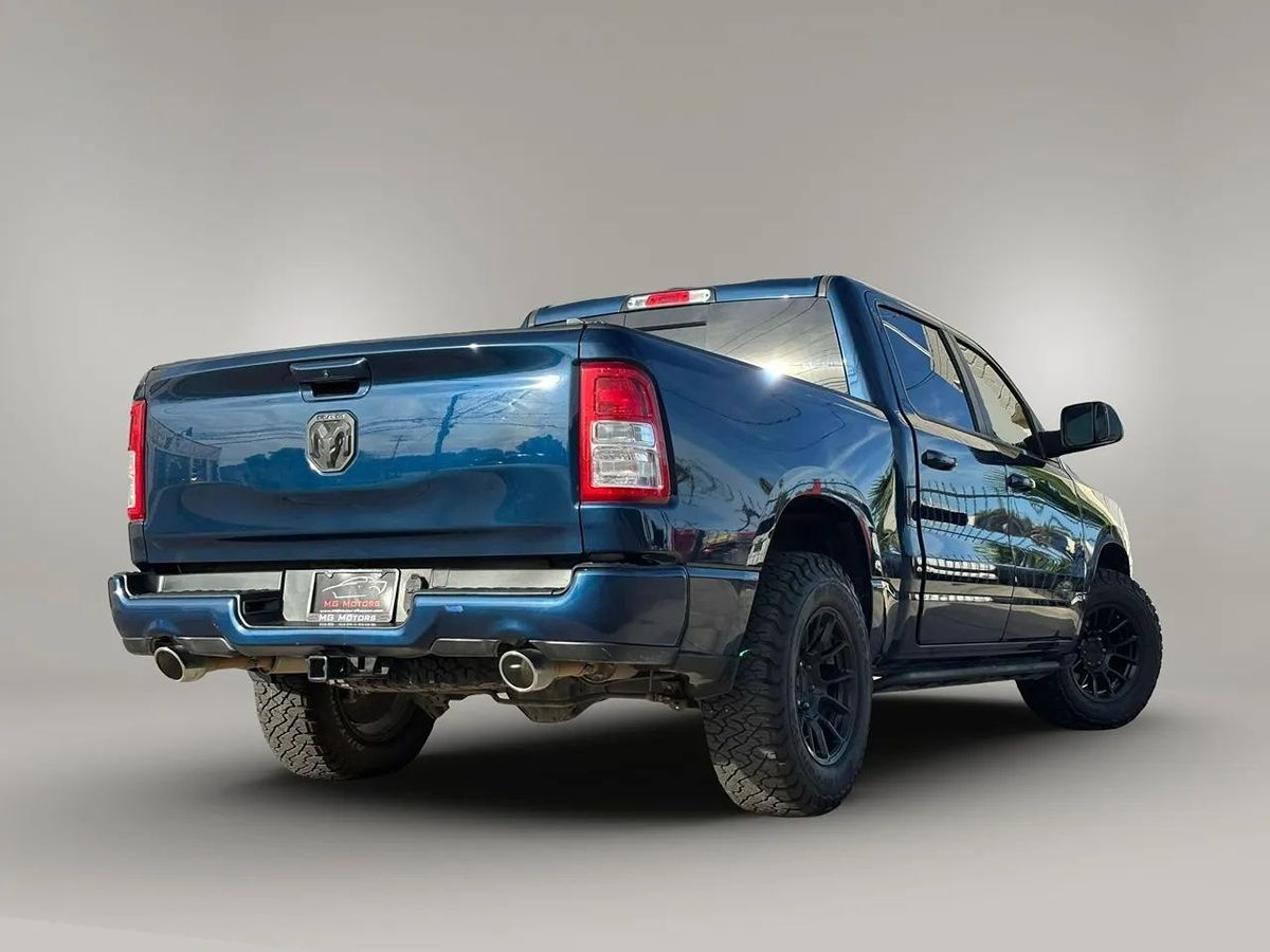 Photo 17 of this Ram 1500