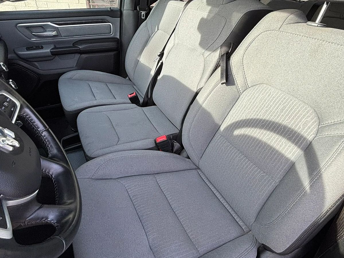 Photo 31 of this Ram 1500
