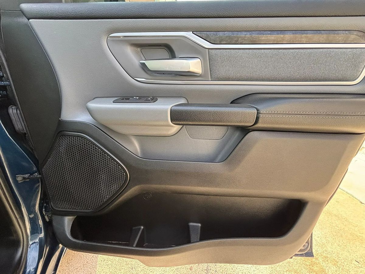 Photo 41 of this Ram 1500