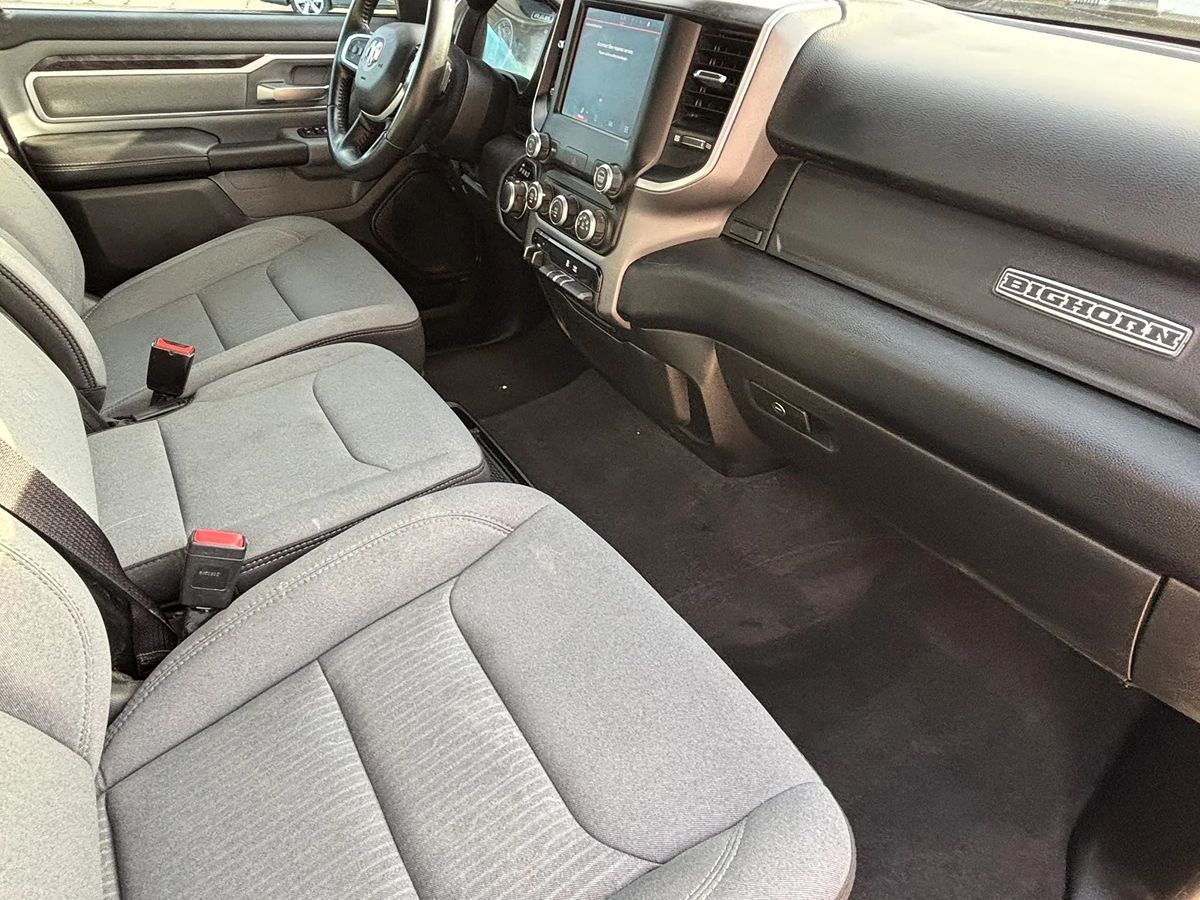 Photo 43 of this Ram 1500