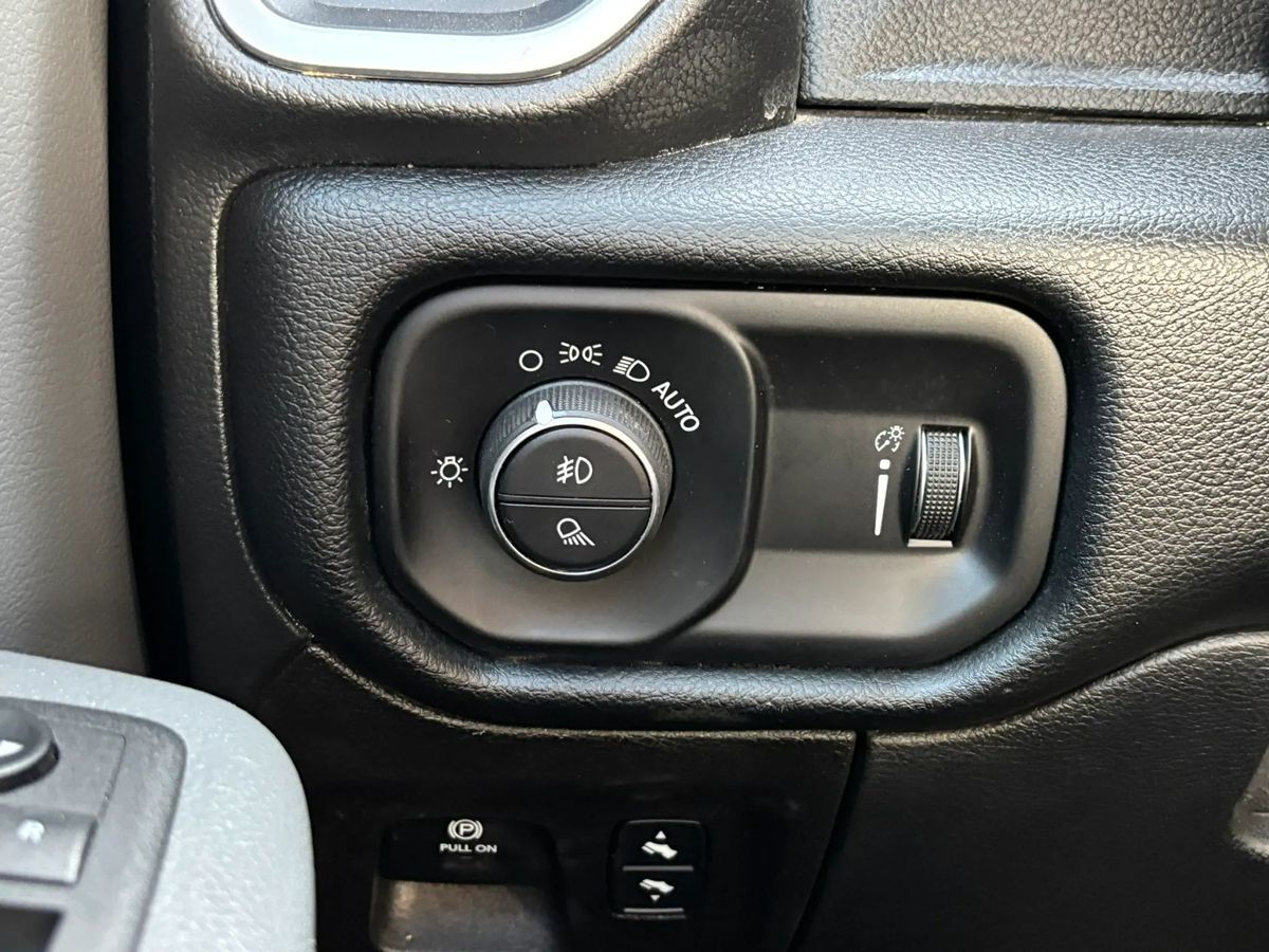 Photo 48 of this Ram 1500