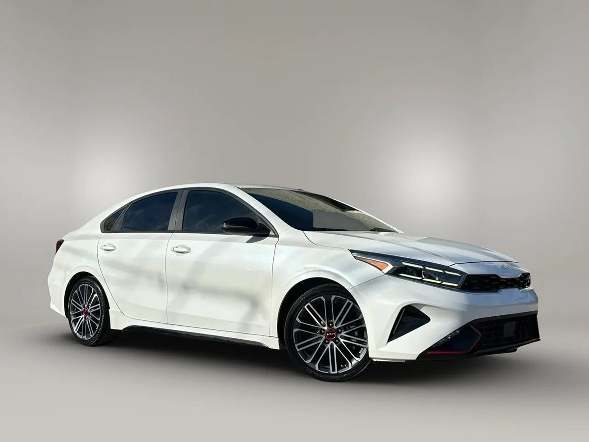 Photo 4 of this Kia Forte