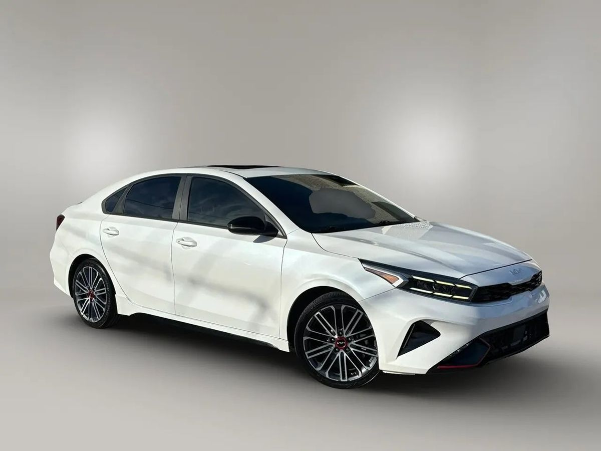 Photo 3 of this Kia Forte