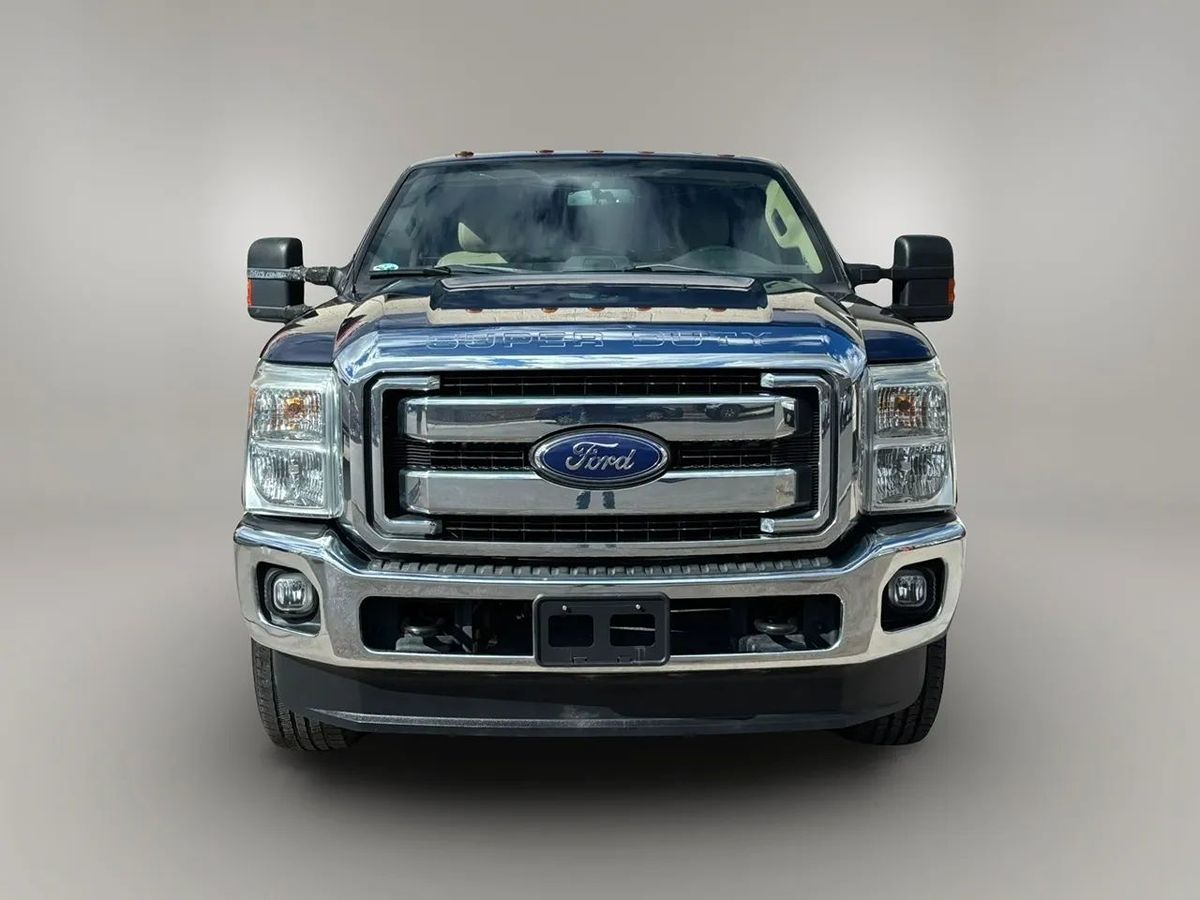 Photo 13 of this Ford Super Duty F-250 SRW