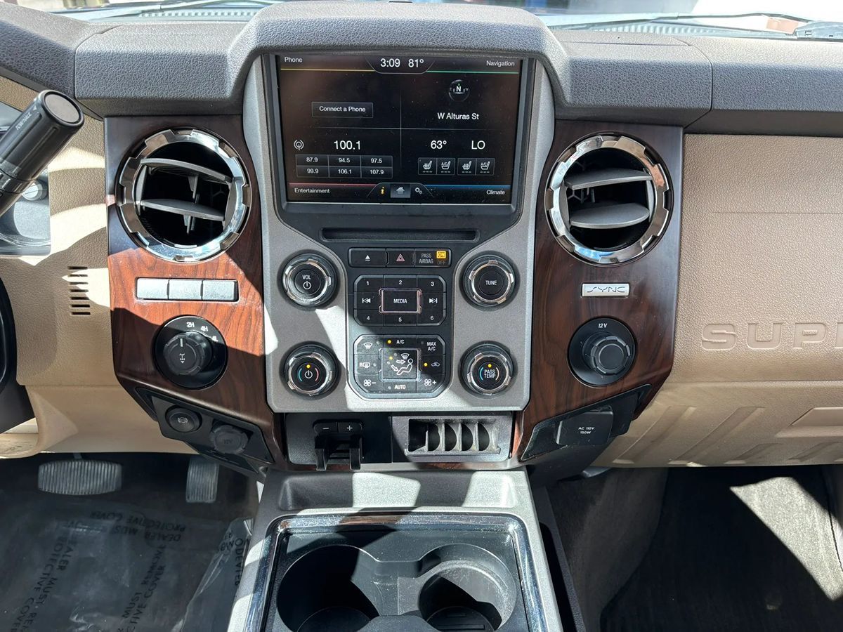 Photo 46 of this Ford Super Duty F-250 SRW