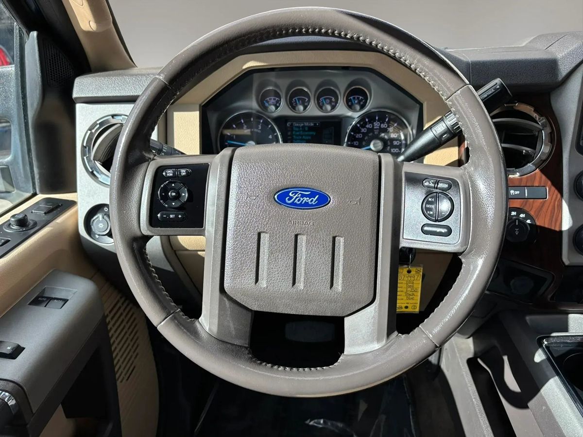 Photo 47 of this Ford Super Duty F-250 SRW